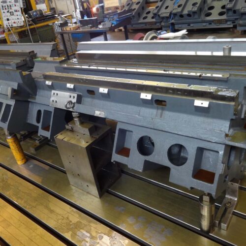 24-es. di rettifica di basamento tornio CNC